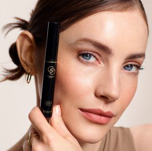 Mascara lash iconic Gold 29.1.26.4 Máscara Lash Iconic Giordani Gold Black